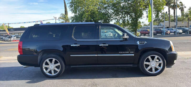 2011 Cadillac Escalade ESV Premium