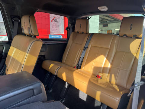 2011 Lincoln Navigator