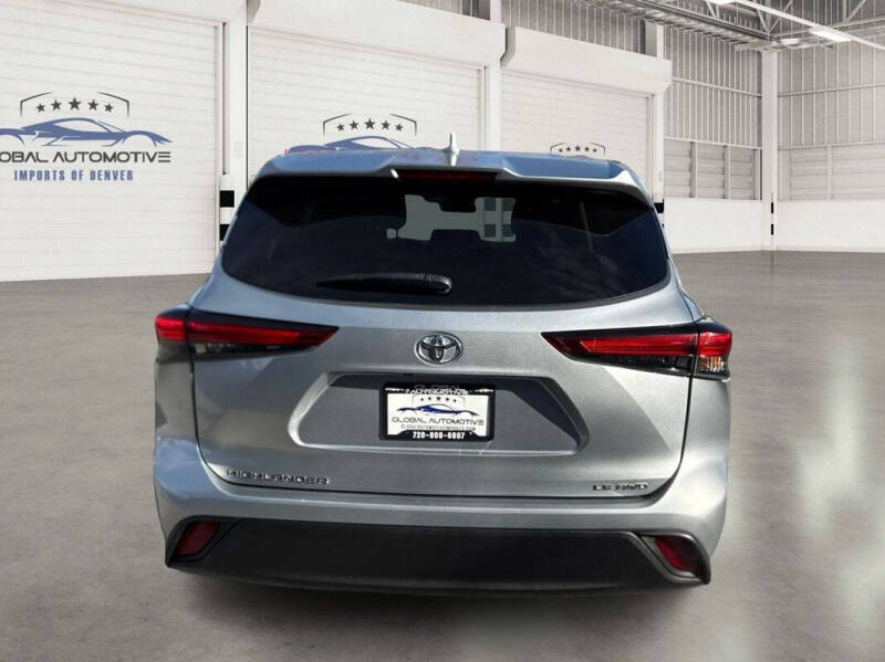 2021 Toyota Highlander LE
