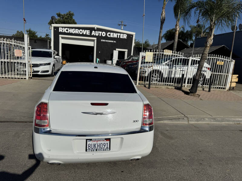 2014 Chrysler 300