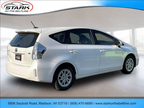 2013 Toyota Prius v Three