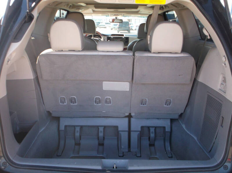 2014 Toyota Sienna Limited 7-Passenger