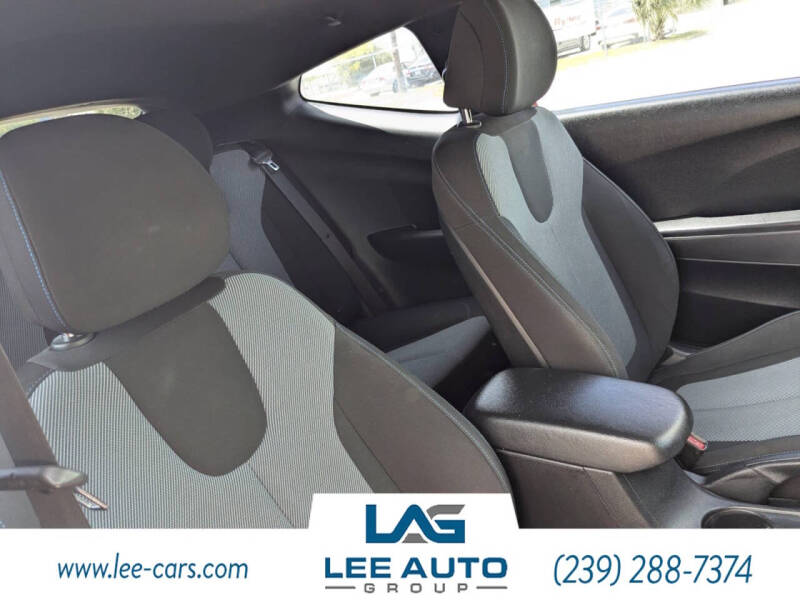 2019 Hyundai Veloster