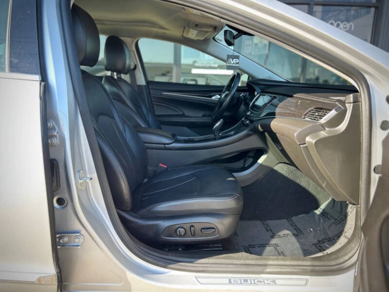 2017 Buick LaCrosse Essence