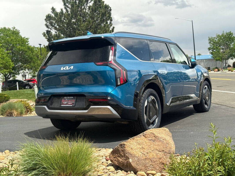 2024 Kia EV9 Land