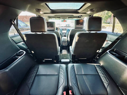 2017 Ford Explorer Platinum
