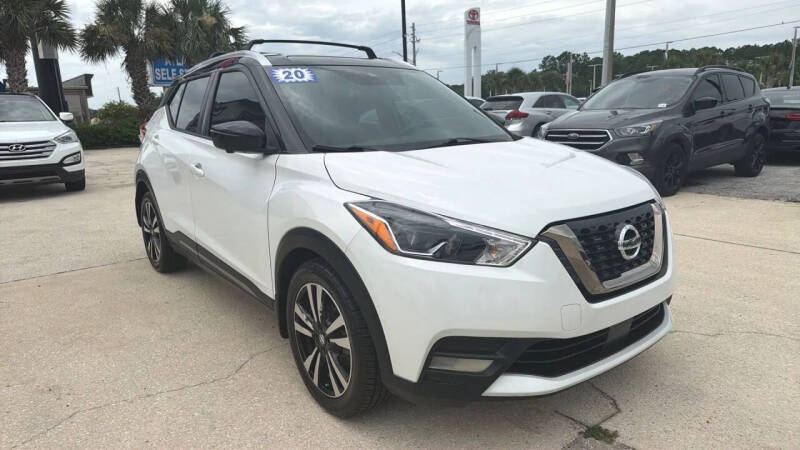 2020 Nissan Kicks SR