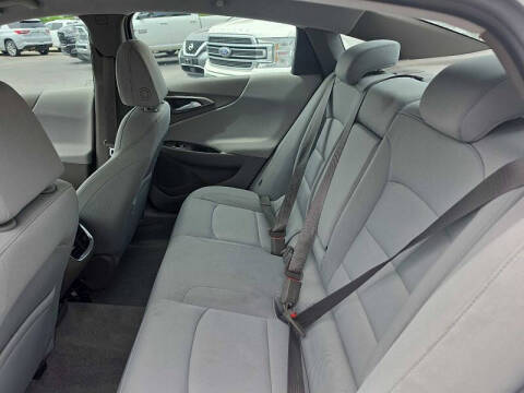 2017 Chevrolet Malibu LT