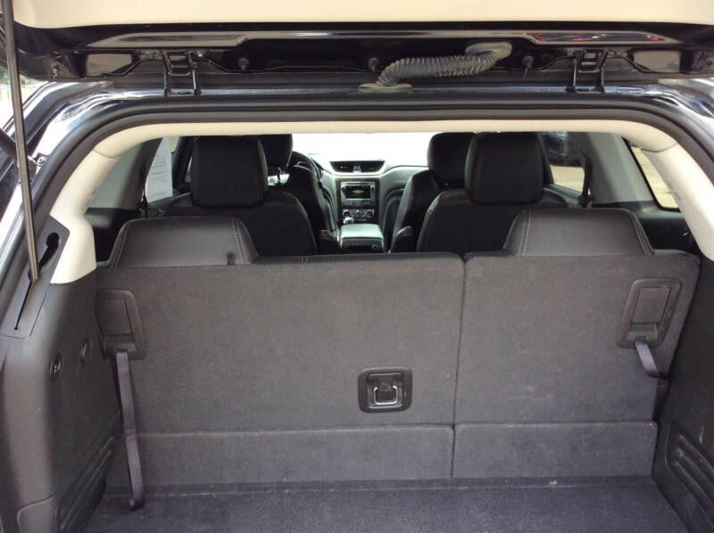 2017 Chevrolet Traverse LT