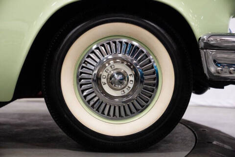1957 Ford Thunderbird