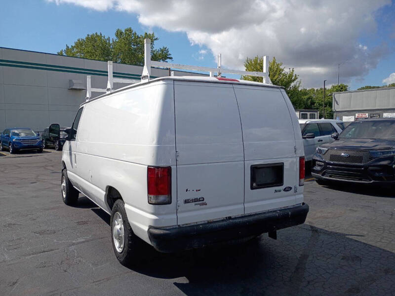 2011 Ford E-Series E-150