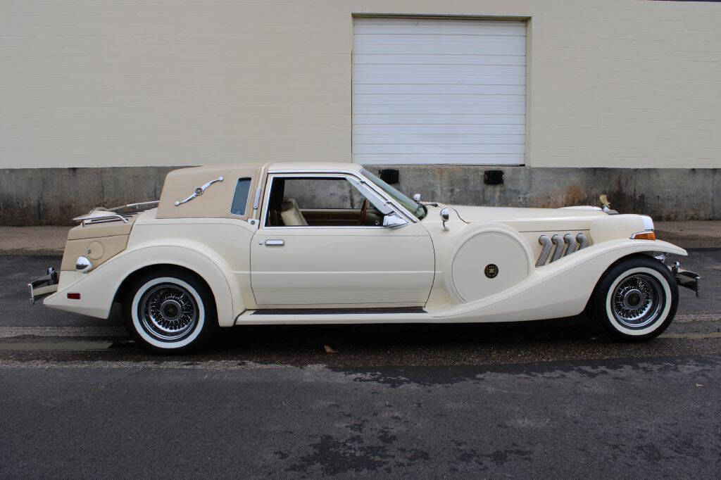 1983 Ford Mustang 6