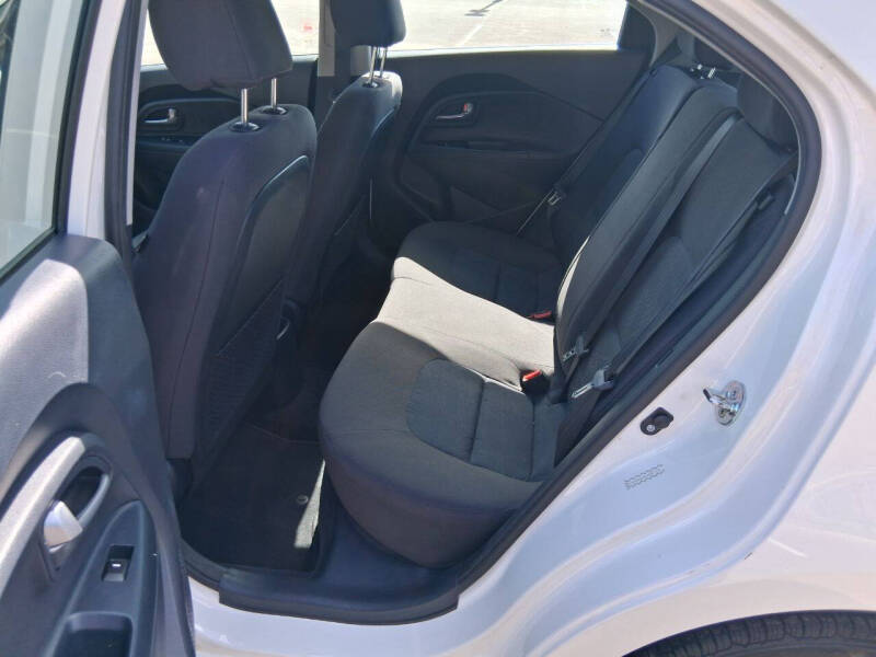 2016 Kia Rio 5-Door LX