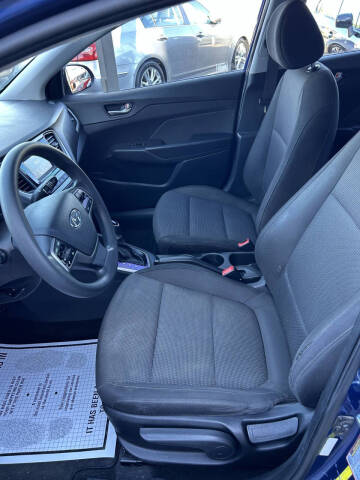 2019 Hyundai Accent SE