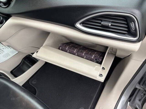 2020 Chrysler Voyager LXi