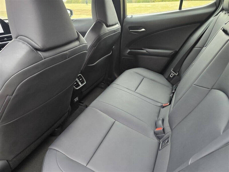 2023 Lexus UX 250h Premium