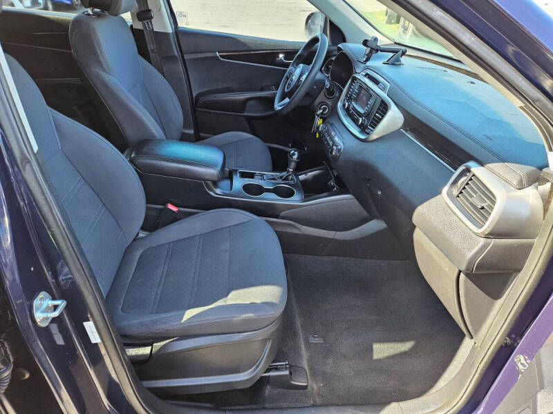 2016 Kia Sorento LX