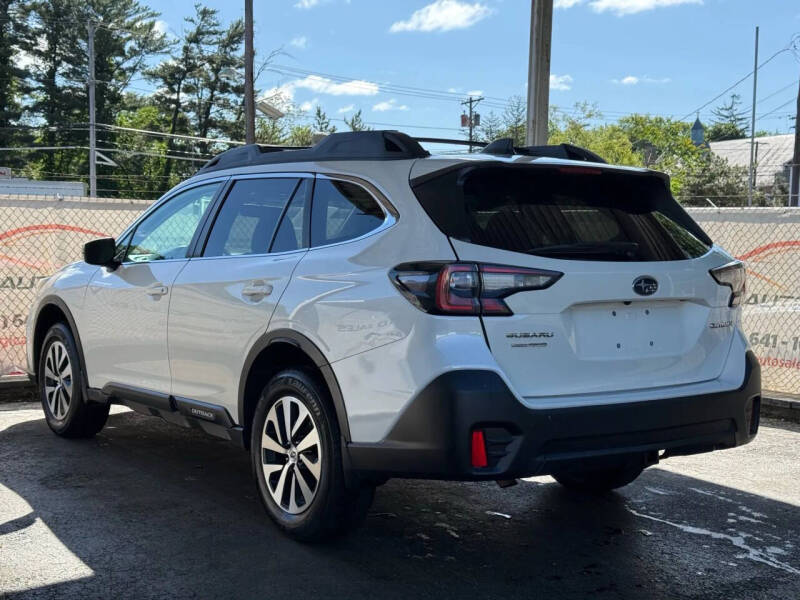 2022 Subaru Outback Premium