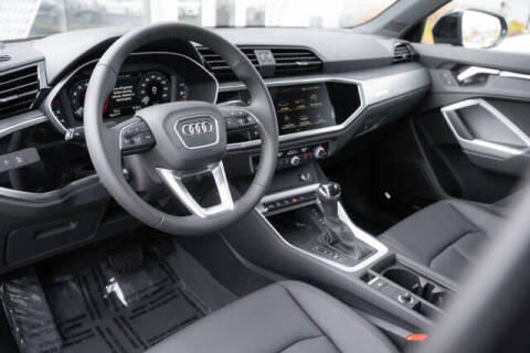 2025 Audi Q3 quattro S line Premium 45 TFSI