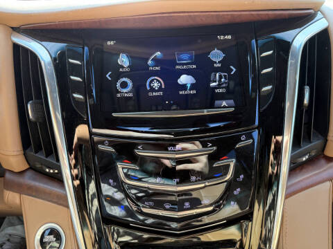 2017 Cadillac Escalade ESV Platinum