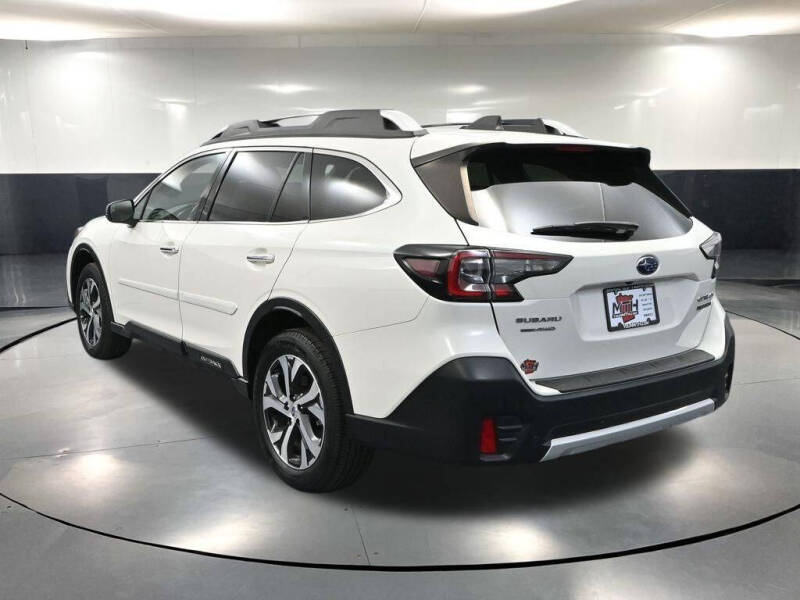 2022 Subaru Outback Touring XT