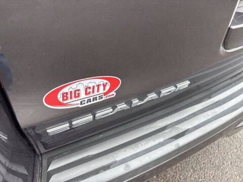 2017 Cadillac Escalade Luxury