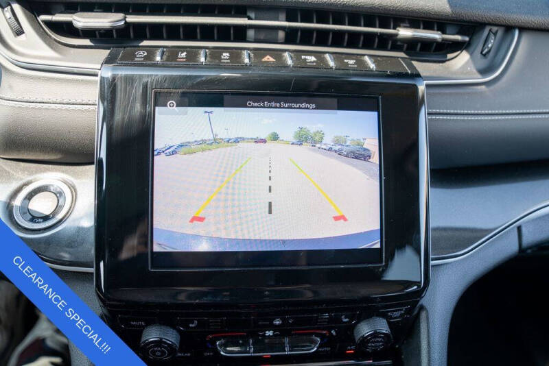 2022 Jeep Grand Cherokee L Laredo