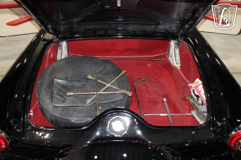 1956 Ford Thunderbird