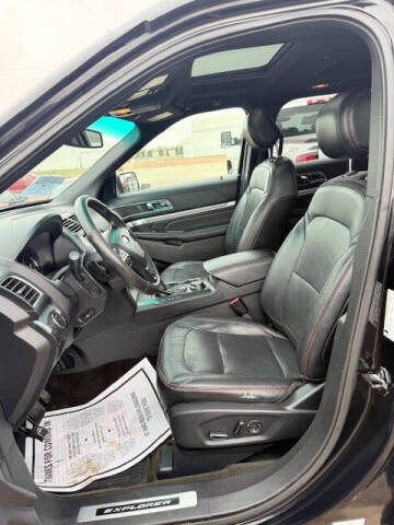 2016 Ford Explorer Sport