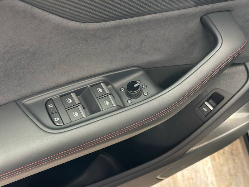 2024 Audi RS Q8 4.0T quattro