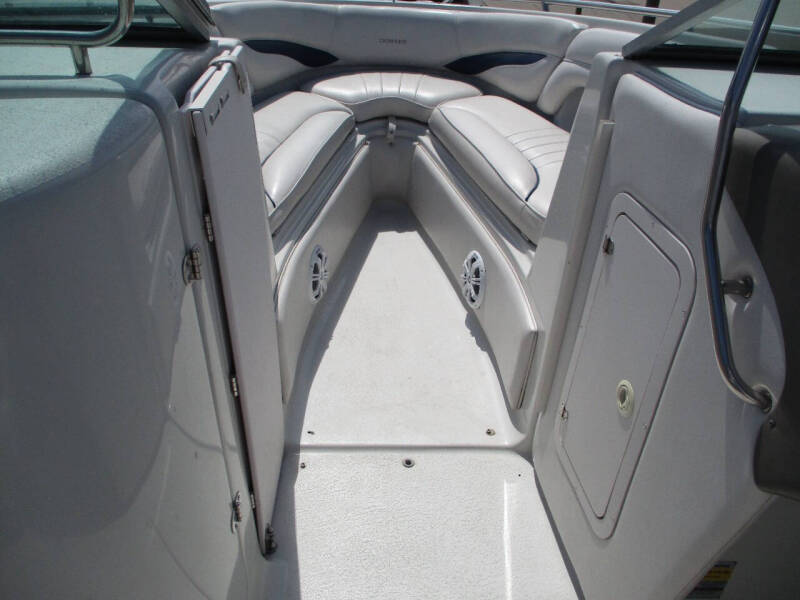 2002 Crownline BR230