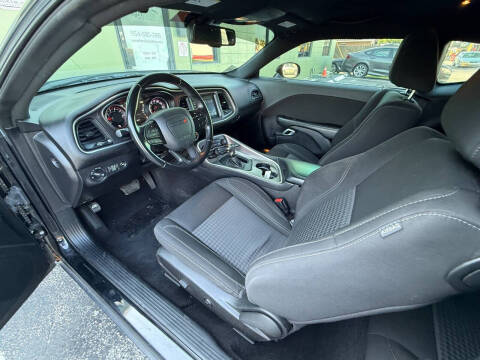 2021 Dodge Challenger SXT