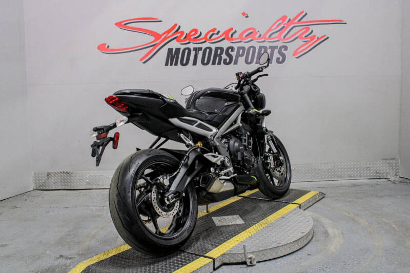 2021 Triumph Street Triple RS