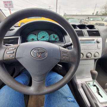 2004 Toyota Camry Solara SE