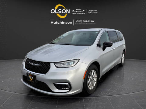 2024 Chrysler Pacifica Touring L