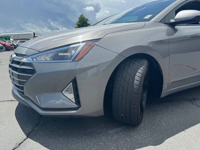 2020 Hyundai ELANTRA for sale at Axio Auto Boise in Boise, ID