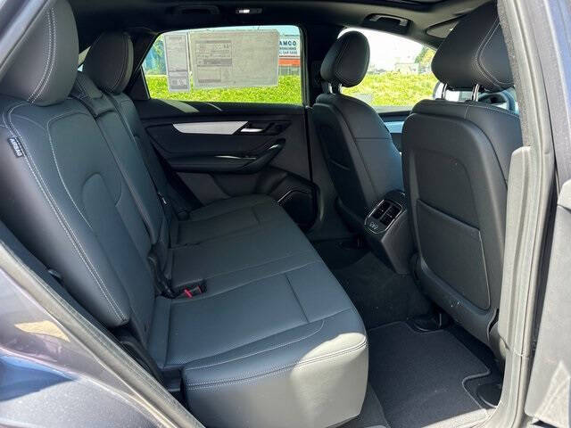 2025 VinFast VF8 Plus