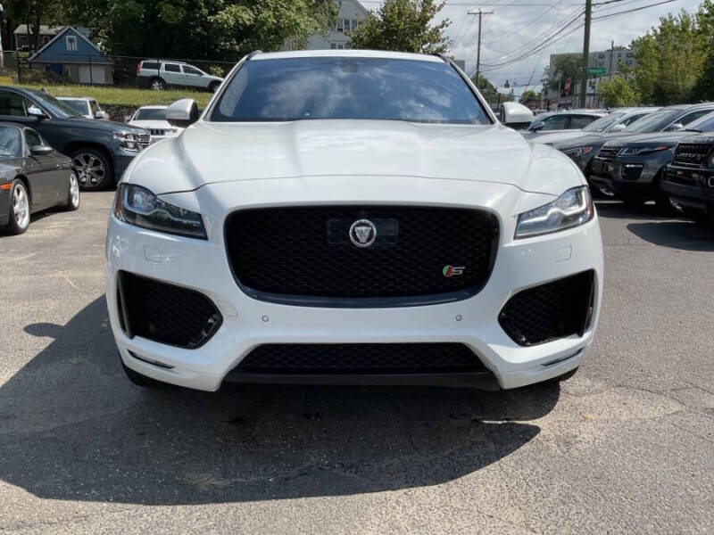 2019 Jaguar F-PACE S
