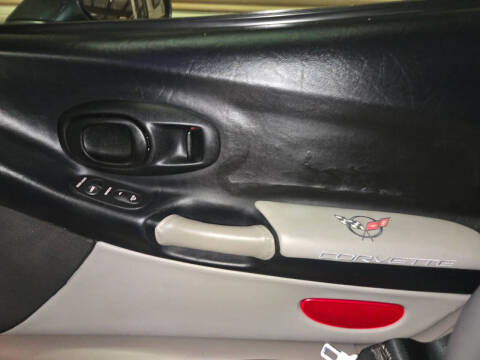 2004 Chevrolet Corvette