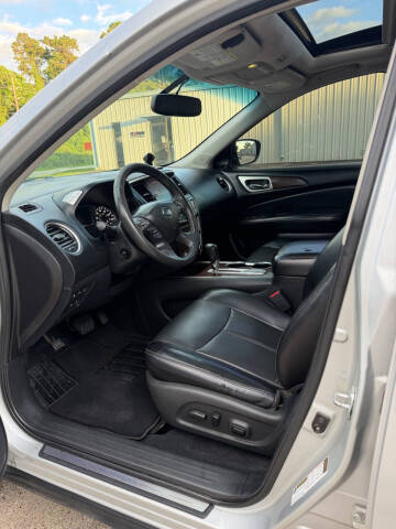 2017 Nissan Pathfinder Platinum