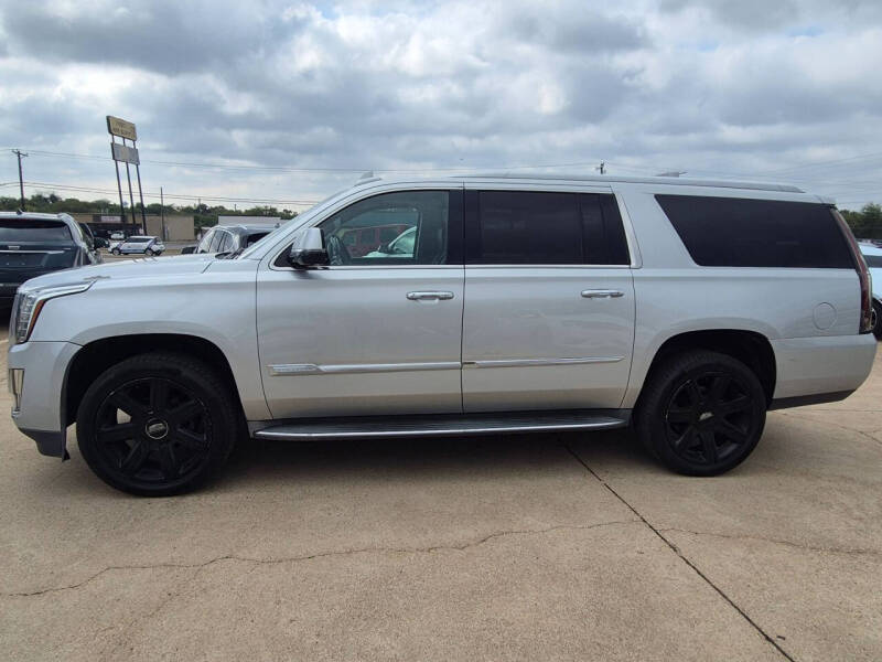 2016 Cadillac Escalade ESV Luxury Collection