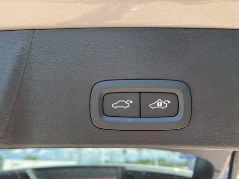 2026 Volvo XC40 B5 Core