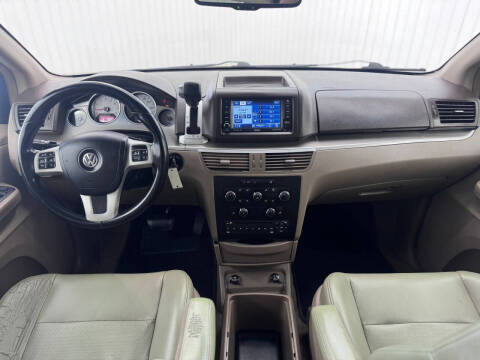 2011 Volkswagen Routan