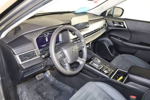 2022 Mitsubishi Outlander SE