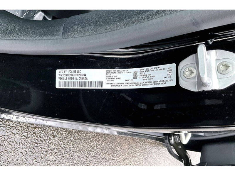 2026 Chrysler Pacifica Select