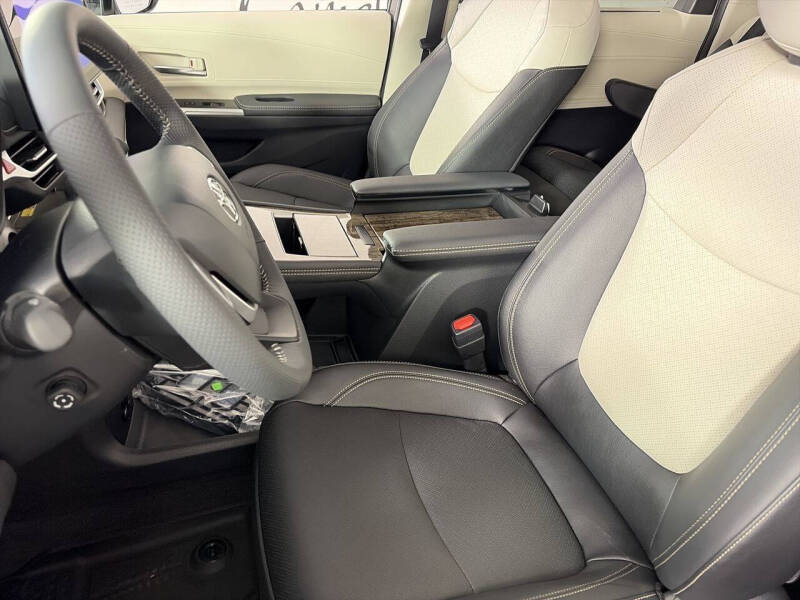 2026 Toyota Sienna Limited 7-Passenger