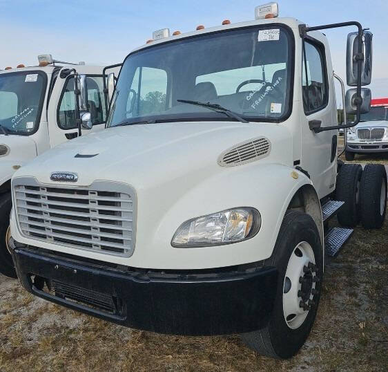FreightlinerDay Cab4