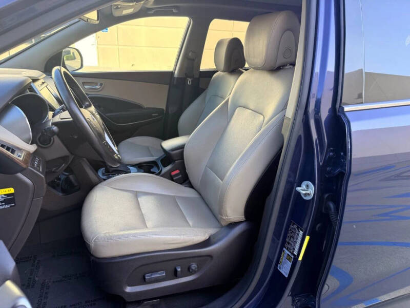 2017 Hyundai Santa Fe Limited Ultimate