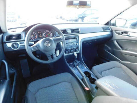 2014 Volkswagen Passat 1.8T S