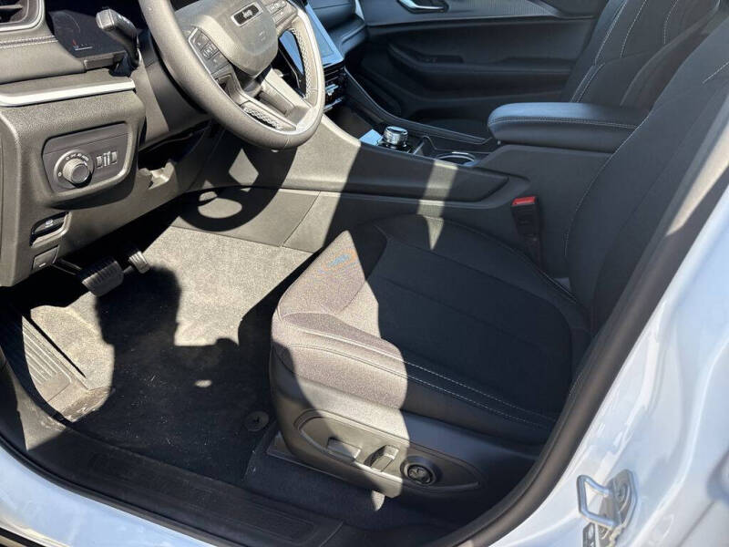 2025 Jeep Grand Cherokee L Laredo X